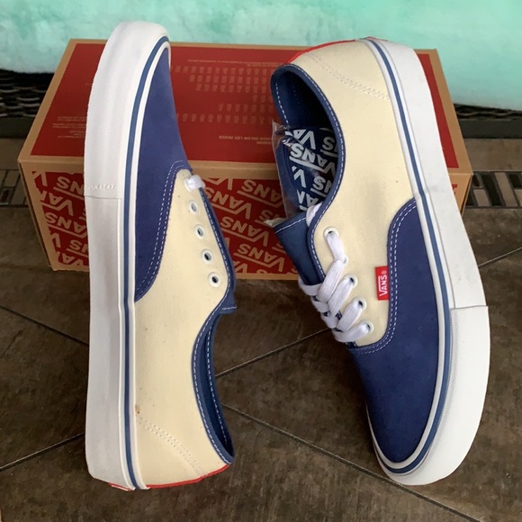 VANS AUTHENTIC PRO STV NAVY/CLASSIC WHITE WMNS - Picture 6 of 14